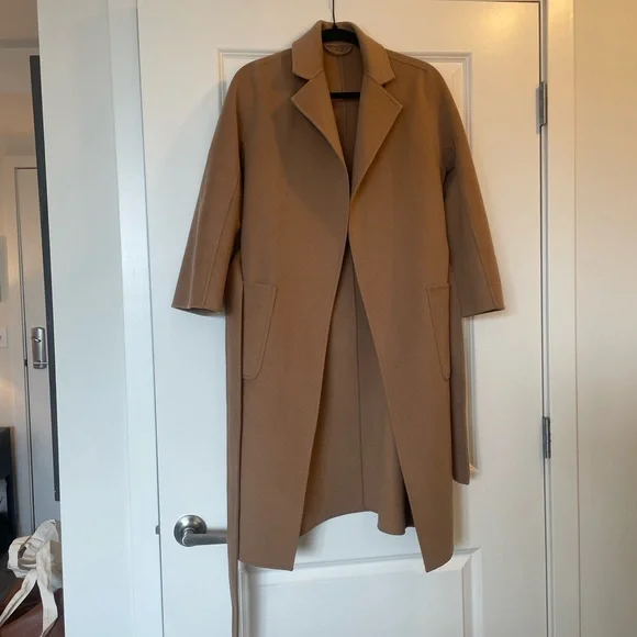 Women's Camel Wool/Cashmere Long Coat - Picture 3 of 8